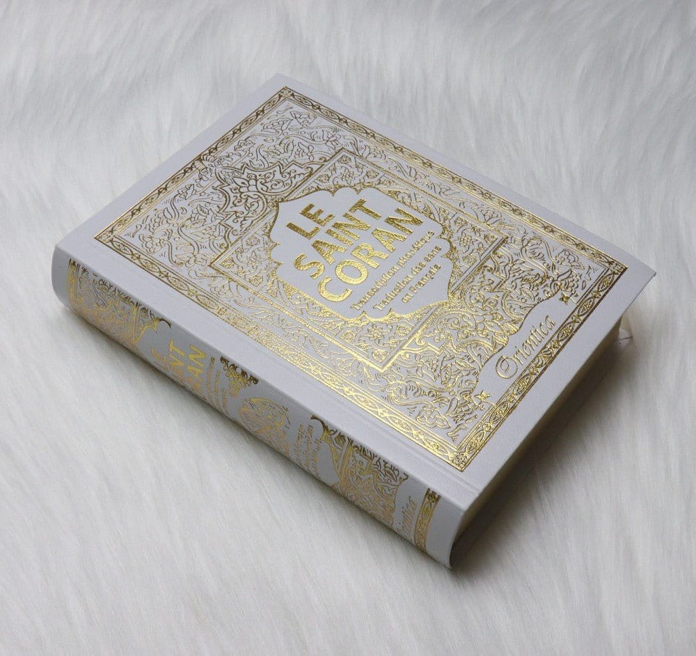 Le Saint Coran - arabe-français-phonétique - Transcription phonétique et Traduction des sens en français - Couleur blanc doré Orientica Coran / Qur'an > Arabe Français Phonétique 5430000265485 Librairie Musulmane Al-imen