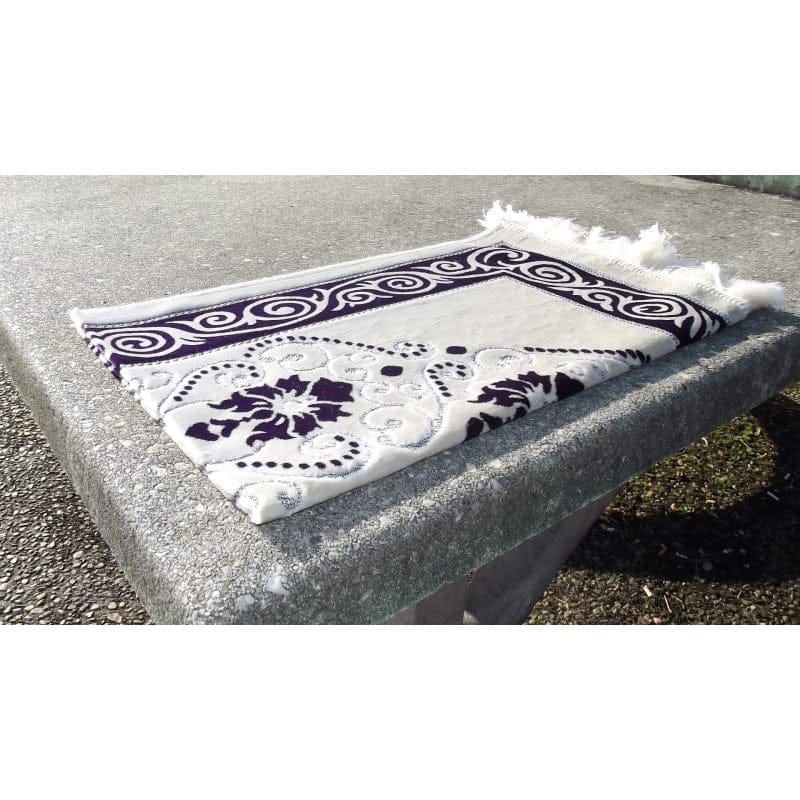 Tapis de Prière - Fond Sable - Motif fleurs - couleur Violet Sombre Sana Tapis de prière > Velours 3700495403689 Librairie Musulmane Al-imen