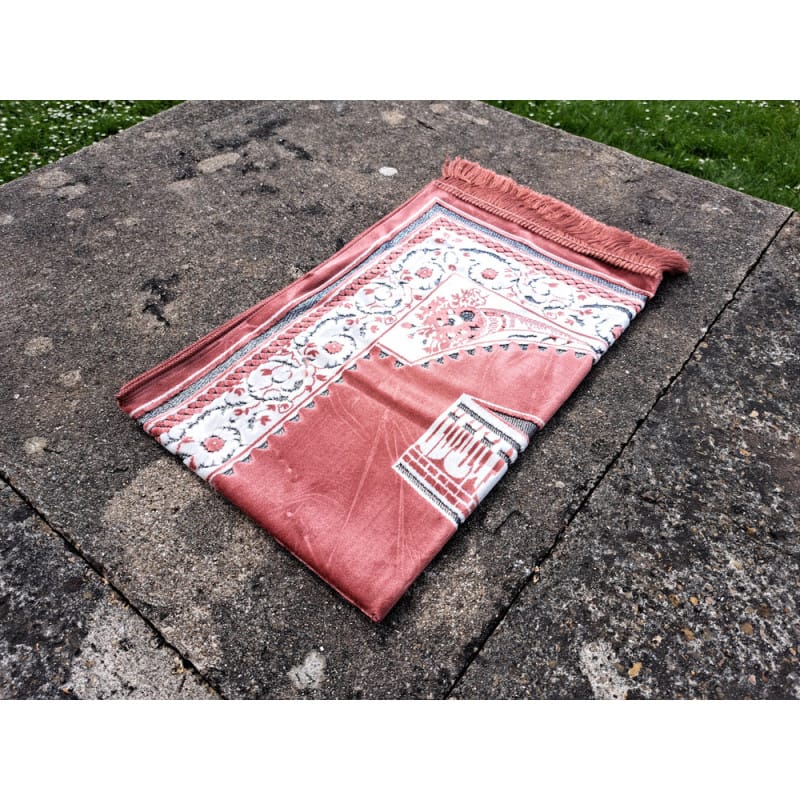 Tapis KAABA - Motif BLANC Fond MARRON SAUMON Sana Tapis de prière > Velours 3701633101238 Librairie Musulmane Al-imen