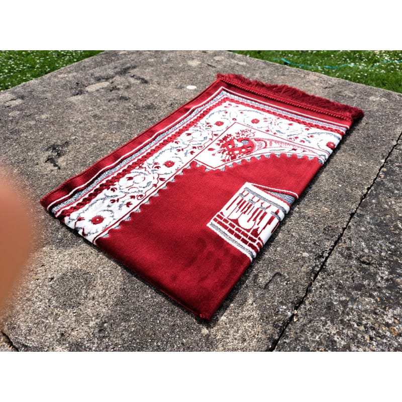 Tapis KAABA - Motif BLANC Fond ROUGE Espagne Sana Tapis de prière > Velours 3701633101276 Librairie Musulmane Al-imen